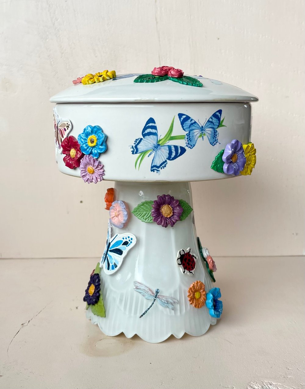 Image of Flower & Insect Trinket Holder