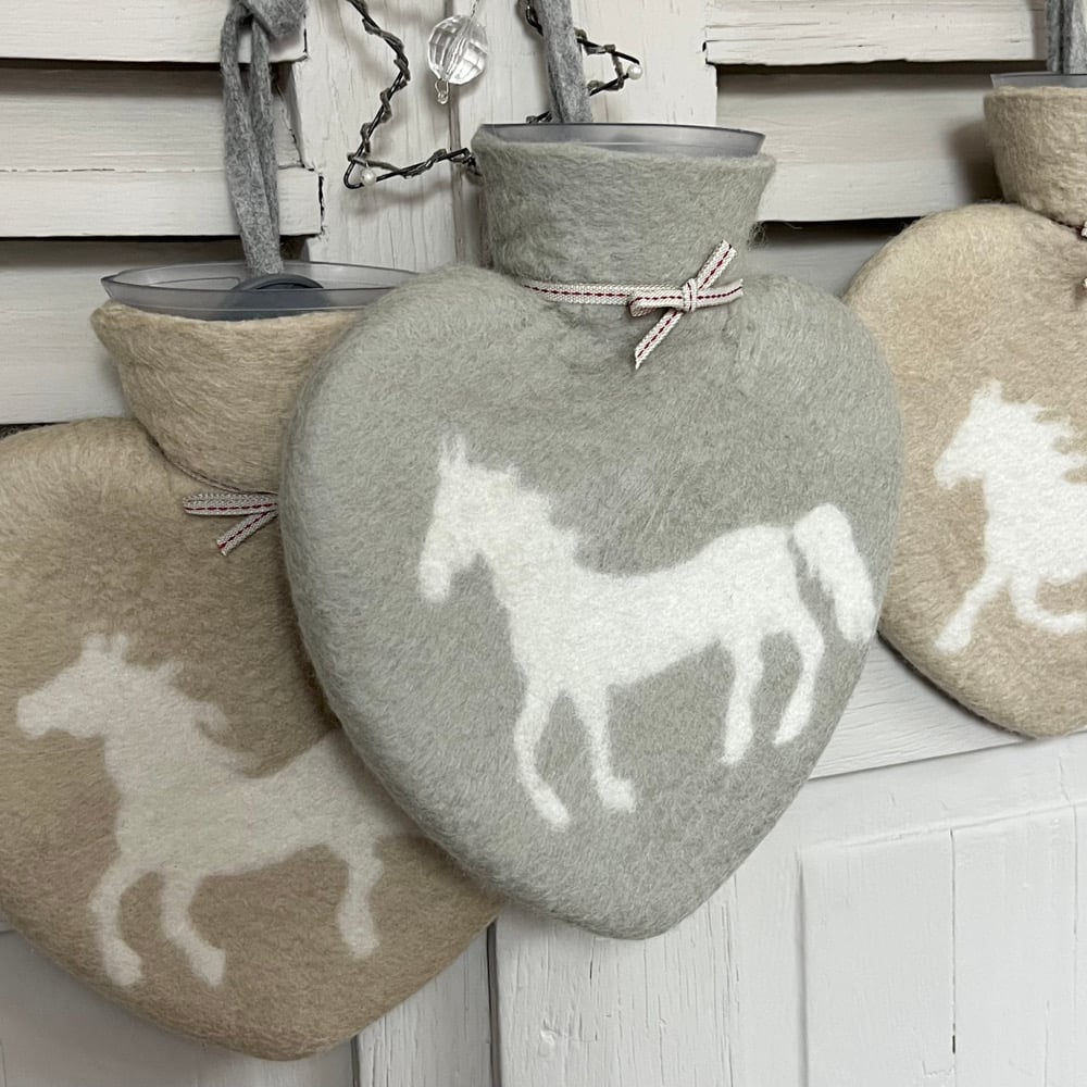 Image of Bouillotte forme Cœur Laine Mérinos : Cheval