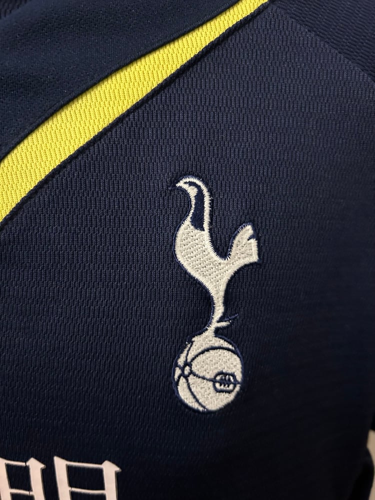 Image of Tottenham Hotspur “MODRIĆ 14” 2009/10 Away Match Issued Shirt + patches (M)