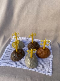 Image 4 of Altar - piedra que guarda la llama 