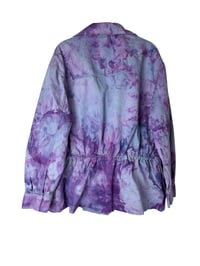 Image 7 of M 100% Cotton Twill Utility Jacket in Warm Purple Watercolor Ice Dye