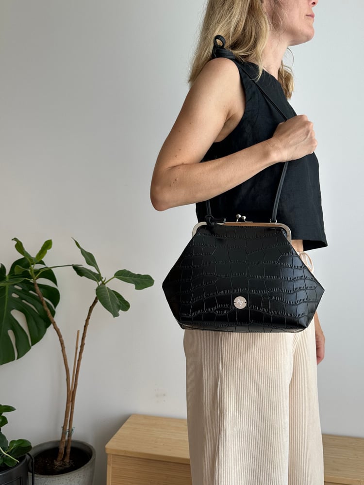AZ by Anja Zupančič — Vintage Bag M black