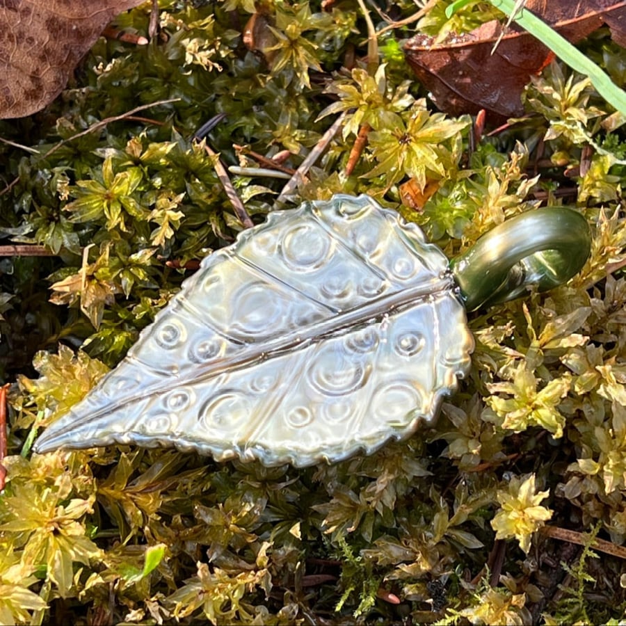 Image of Water Drop Metallic Leaf Pendant