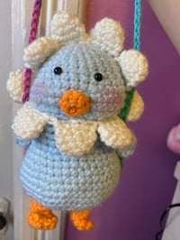 Image 3 of Swinging duck (blue) 