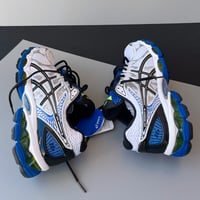 Image 3 of size: us6B uk5 eu39 cm24.5