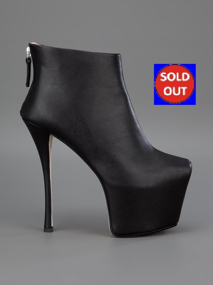 Image of GIUSEPPE ZANOTTI Leather Platform Ankle Boots Size 35.5 / 5.5
