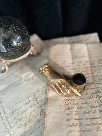 Image 7 of Bougeoir, presse papier en bronze massif, en forme de main, début 1900