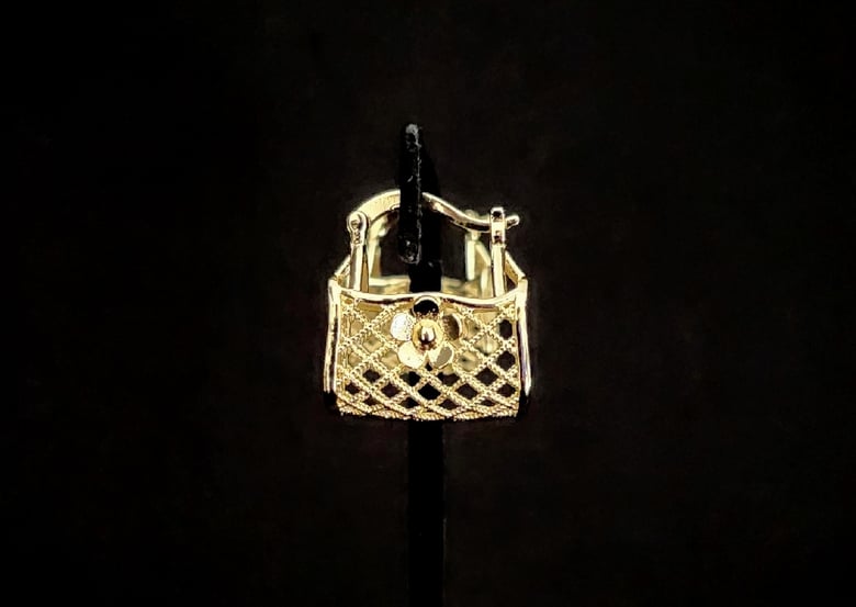 Image of Gold Flower Purse Pierced Earrings 