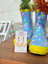 Floral Embossed Hens
