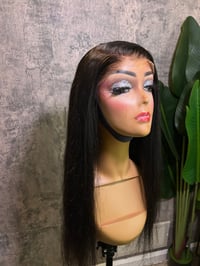 Image 1 of 26” Closure Straight Wig