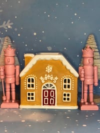 Image 1 of Gingerbread House wax warmer 