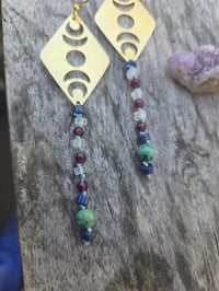 Image 3 of Knotted gemstone moonphase earrings 01