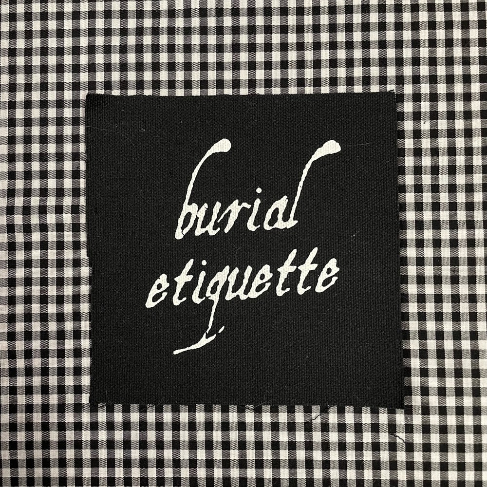 burial etiquette 