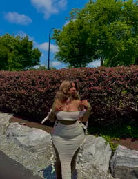 Image 3 of Chel 2 Piece Set