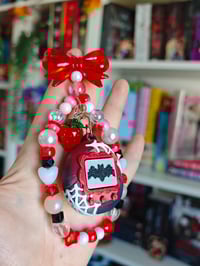 Image 3 of Llavero Clicker XL tamagotchi vampiresco