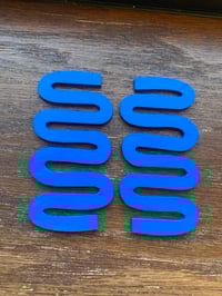 Image 3 of Electric Blue Swig