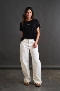 Image 7 of CAMISETA BÁSICA  NEGRA