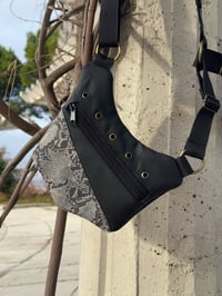 Image 2 of Snake Holsterbag