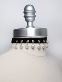 Image 3 of Velvet choker with eyelets and heart-shaped beads