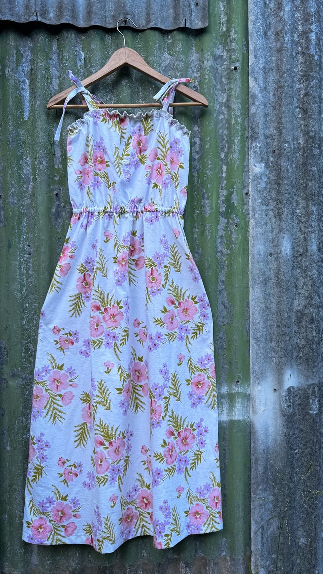 Cosmos And Daisies- XS