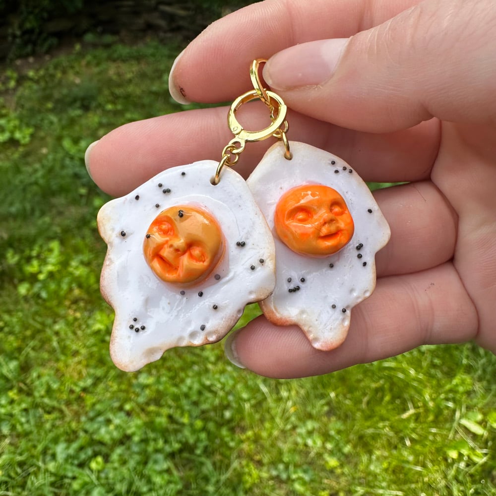 Image of Face on Your Egg Earrings 