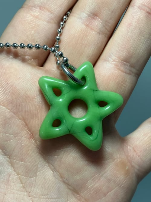 Image of forest green lotus star