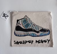 Sneaker Money - Jordan 11