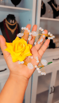 Image 3 of Yellow Rose Gajara
