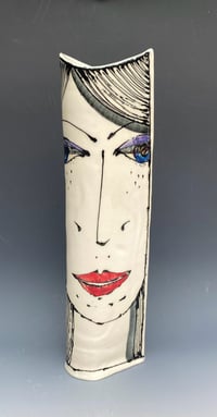 Image 2 of "Ariane” Faceform vase