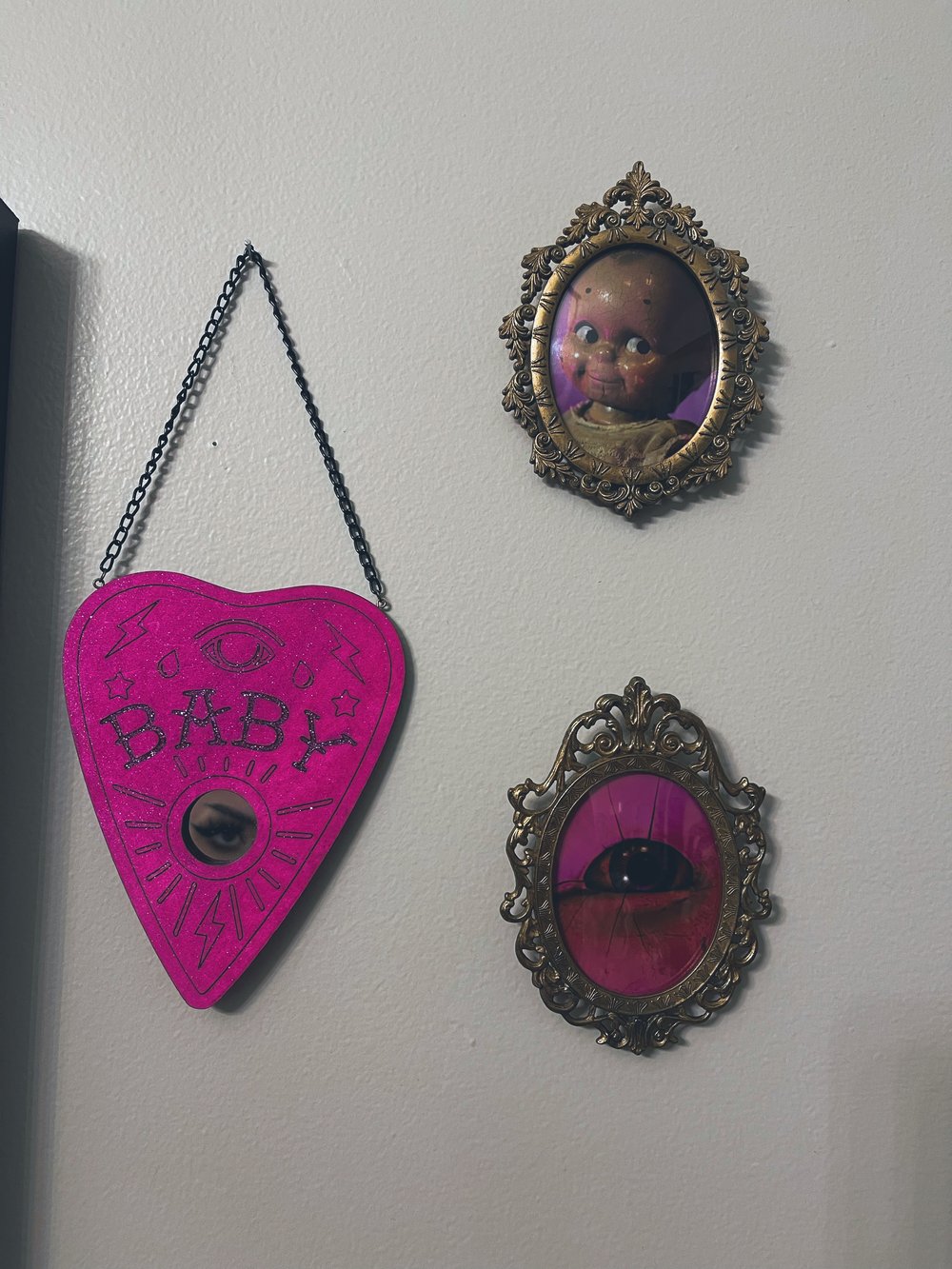 Barbie wall hanging Planchette 