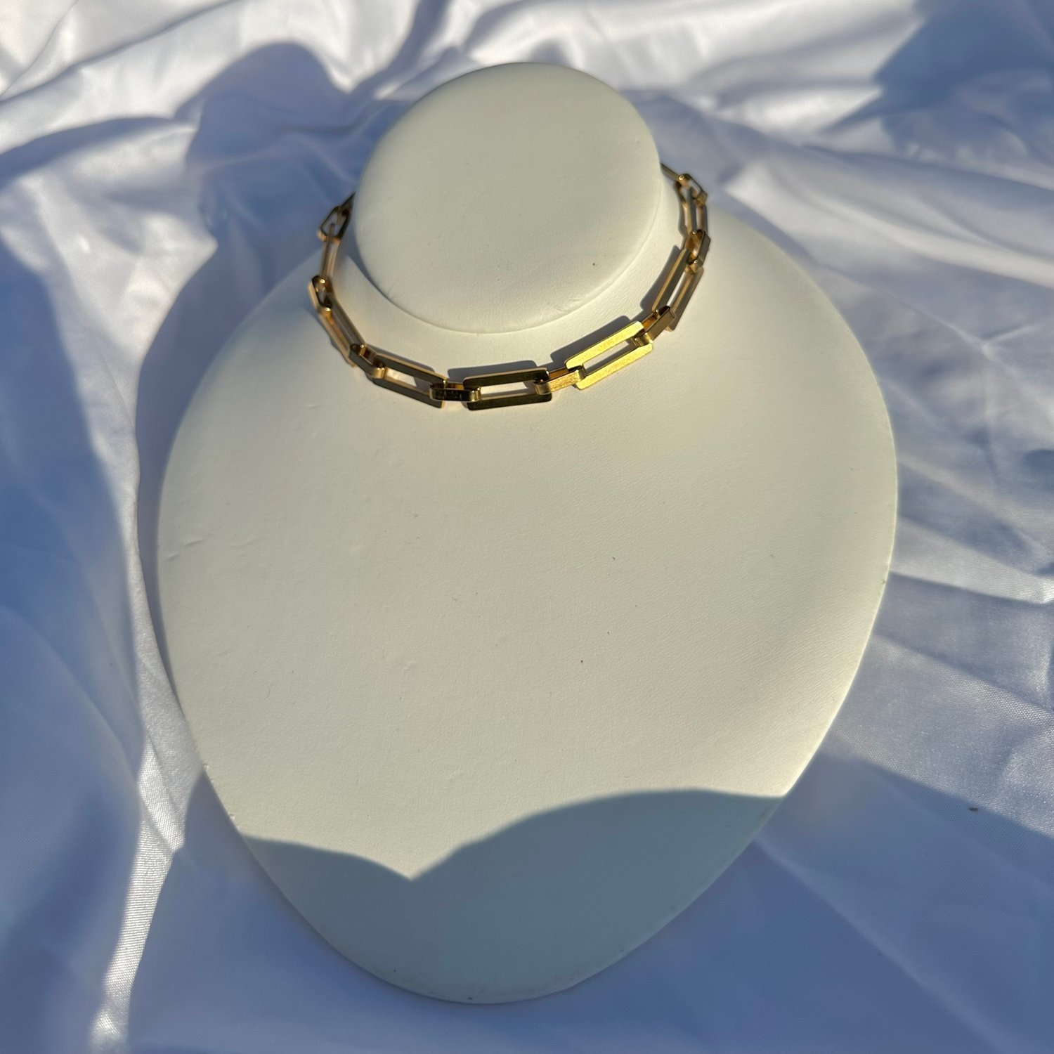 Image of Castle Choker-gold