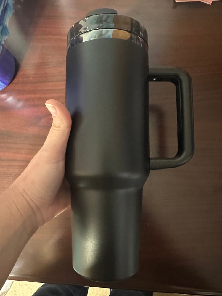 Image of custom 40oz with slide lid 