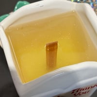 Image 4 of seaweed & iris scented candle