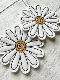 Daisy decoration 