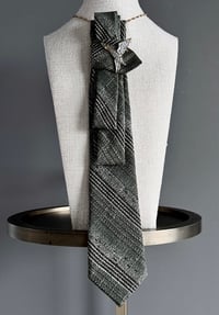 Image 2 of Bird of Fortune