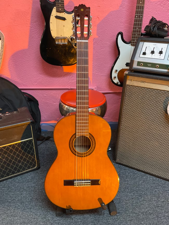 80’s Yamaha Classical Model G-235