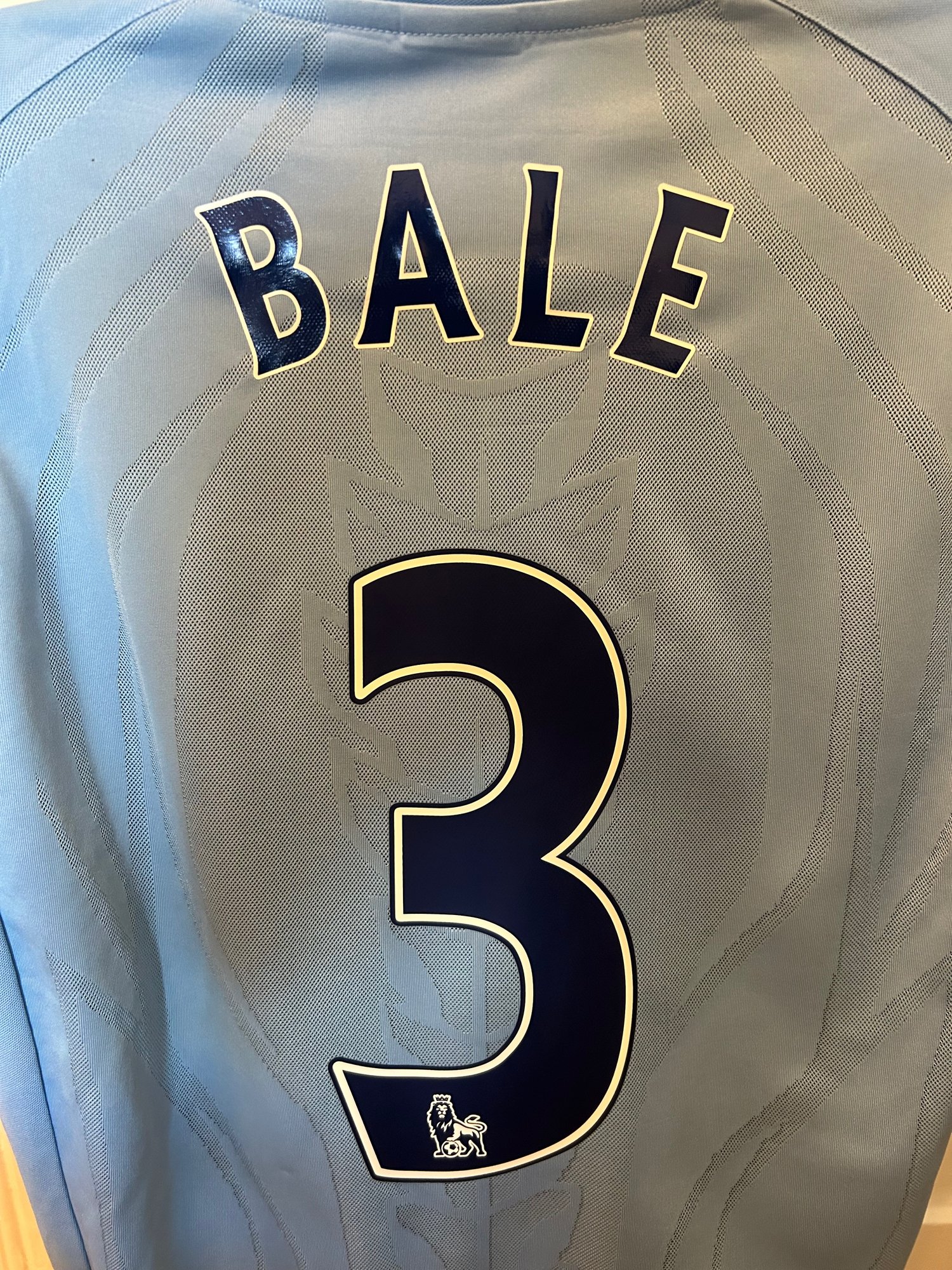 Image of Tottenham Hotspur “BALE 3” 2010/11 Away Shirt + PL patches (XL) 
