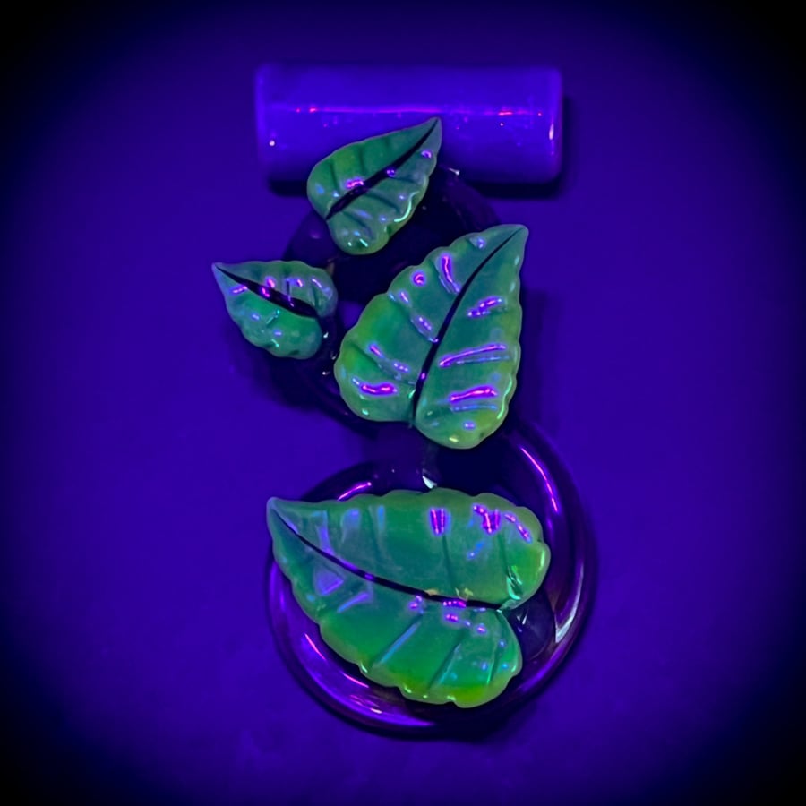 Image of Jungle Green Vine Pendant