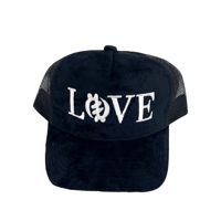 Image 1 of VILLI’AGE LOVE SUEDE CAP 