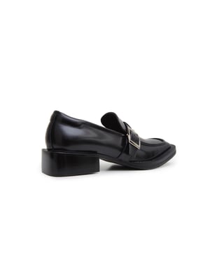 PLACEBO SQUARE BUCKEL LOAFER