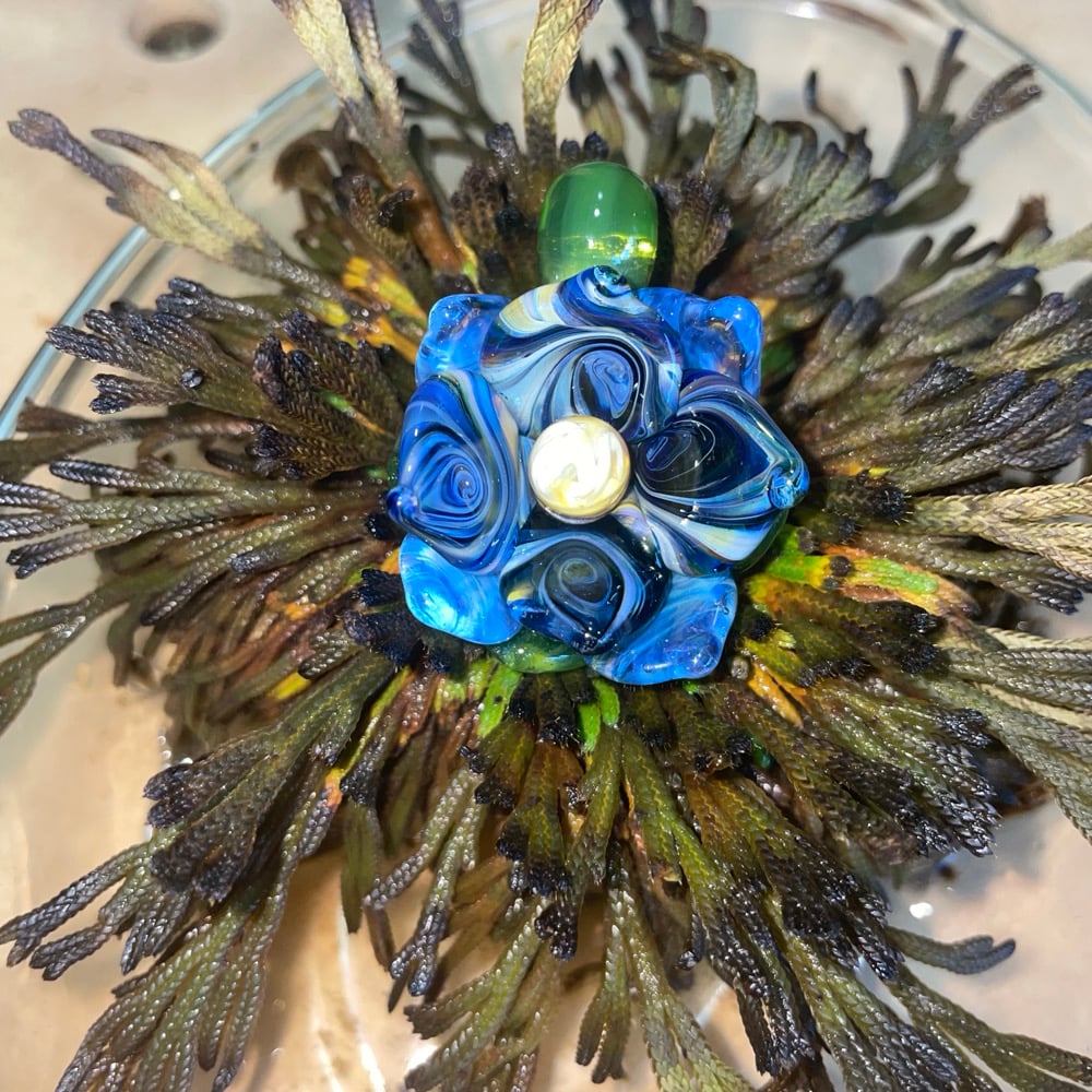 Image of Flower Pendant 22
