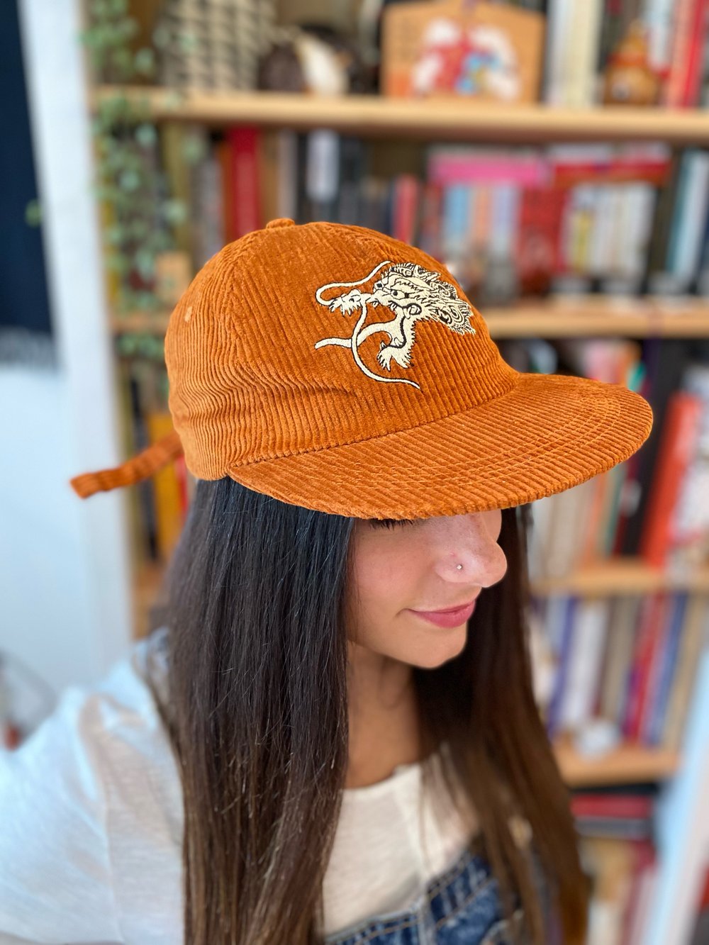 The dragon corduroy cap 