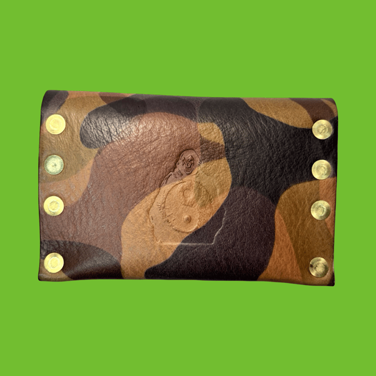 CAMO RIVET WALLET Image 3