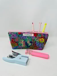 Image 1 of Trousse L'ÉCOLIÈRE triangle Liberty Ciara marine fermeture rose