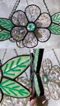Image 3 of Fused Daisy Suncatchers