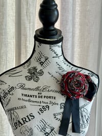 Image 2 of Velvet Rouge