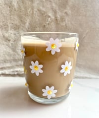 Image 3 of Daisy Glass Mug 