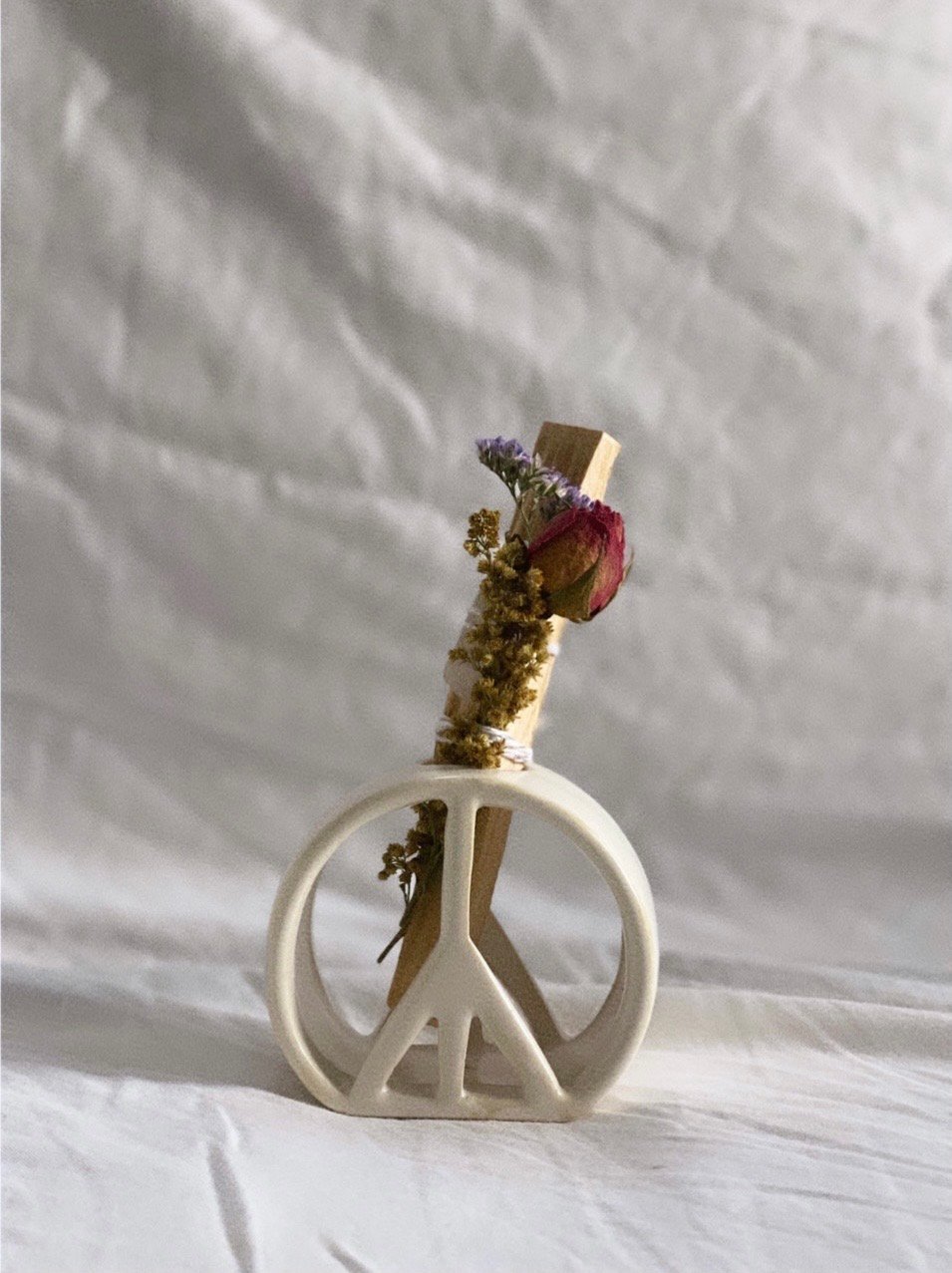 Image of Palo santo holder + Palo santo
