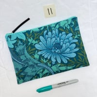 Image 1 of William Morris Pouch No.11