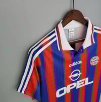 Image 3 of Bayern Munich 1995/97 Home
